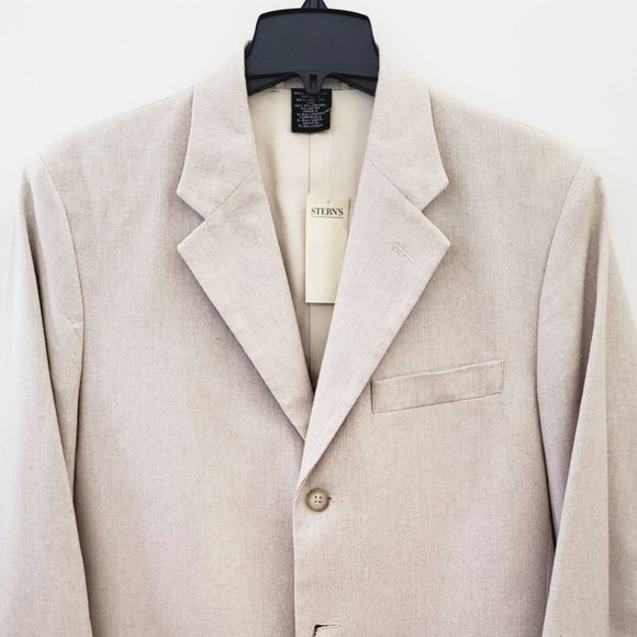 Claiborne Men's Easy Care Beige Herringbone pattern Blazer RN52003Size 36R - Picture 13 of 13